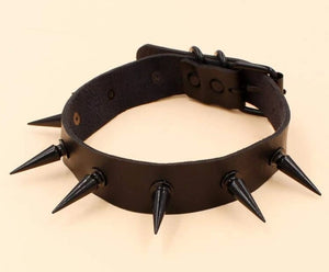 To The Point Spikey Choker
